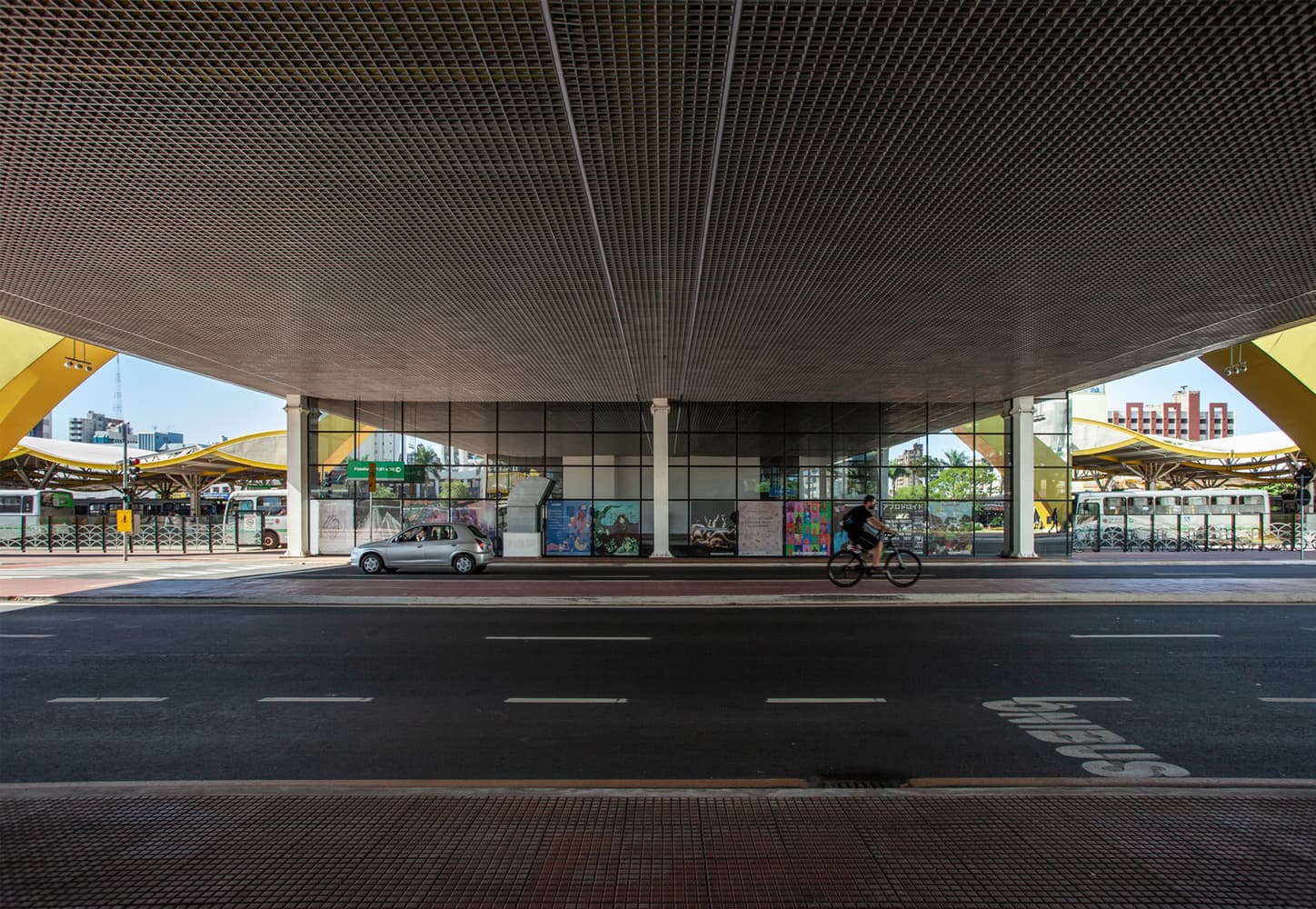 FORRO METÁLICO COLMEIA BELIZE